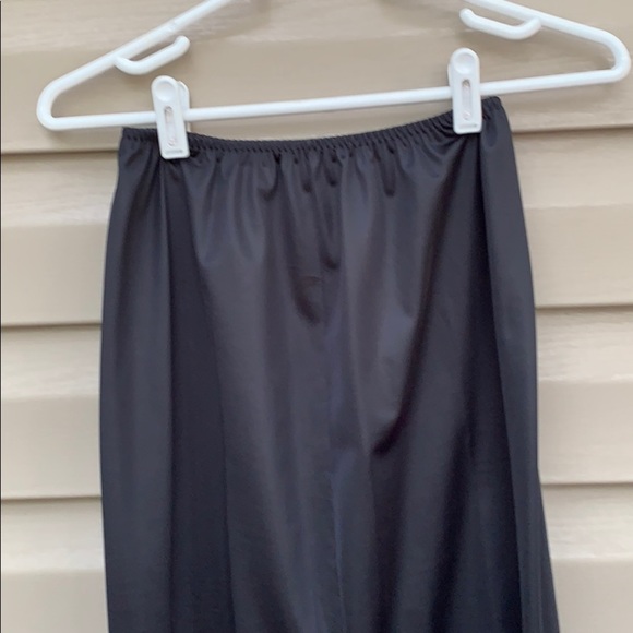 Vtg.French maid women’s black maxi half slip - Picture 2 of 4